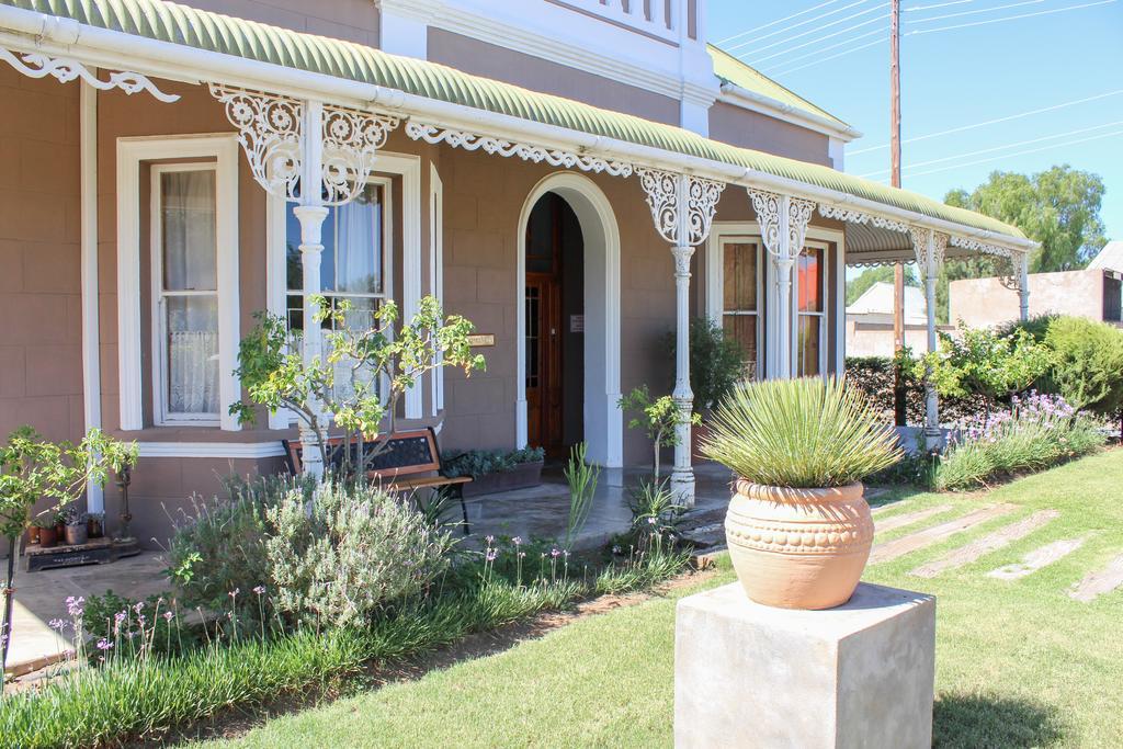 Carmel Villa B&B Or Self-Catering Calvinia Esterno foto