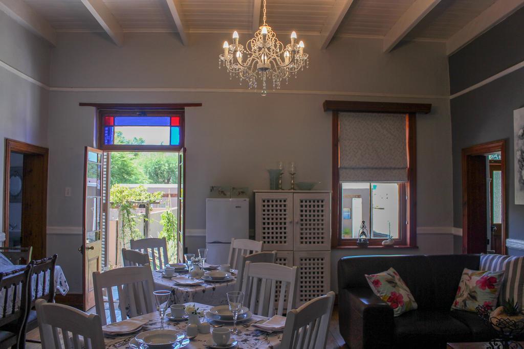Carmel Villa B&B Or Self-Catering Calvinia Esterno foto