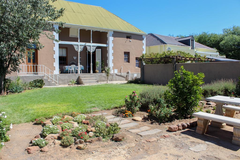 Carmel Villa B&B Or Self-Catering Calvinia Esterno foto