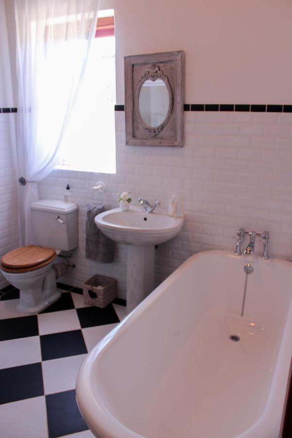 Carmel Villa B&B Or Self-Catering Calvinia Esterno foto